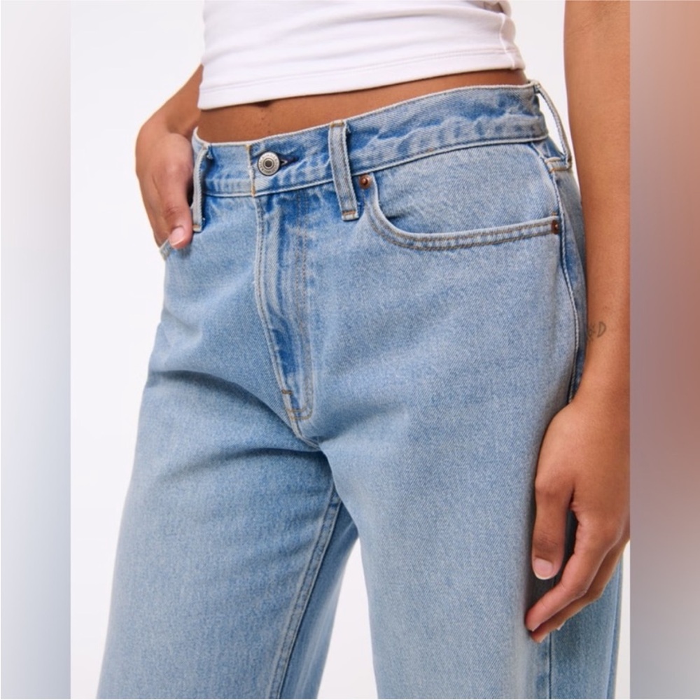 Abercrombie & Fitch Baggy Boot Jeans (Sold out online!) - Picture 2 of 8